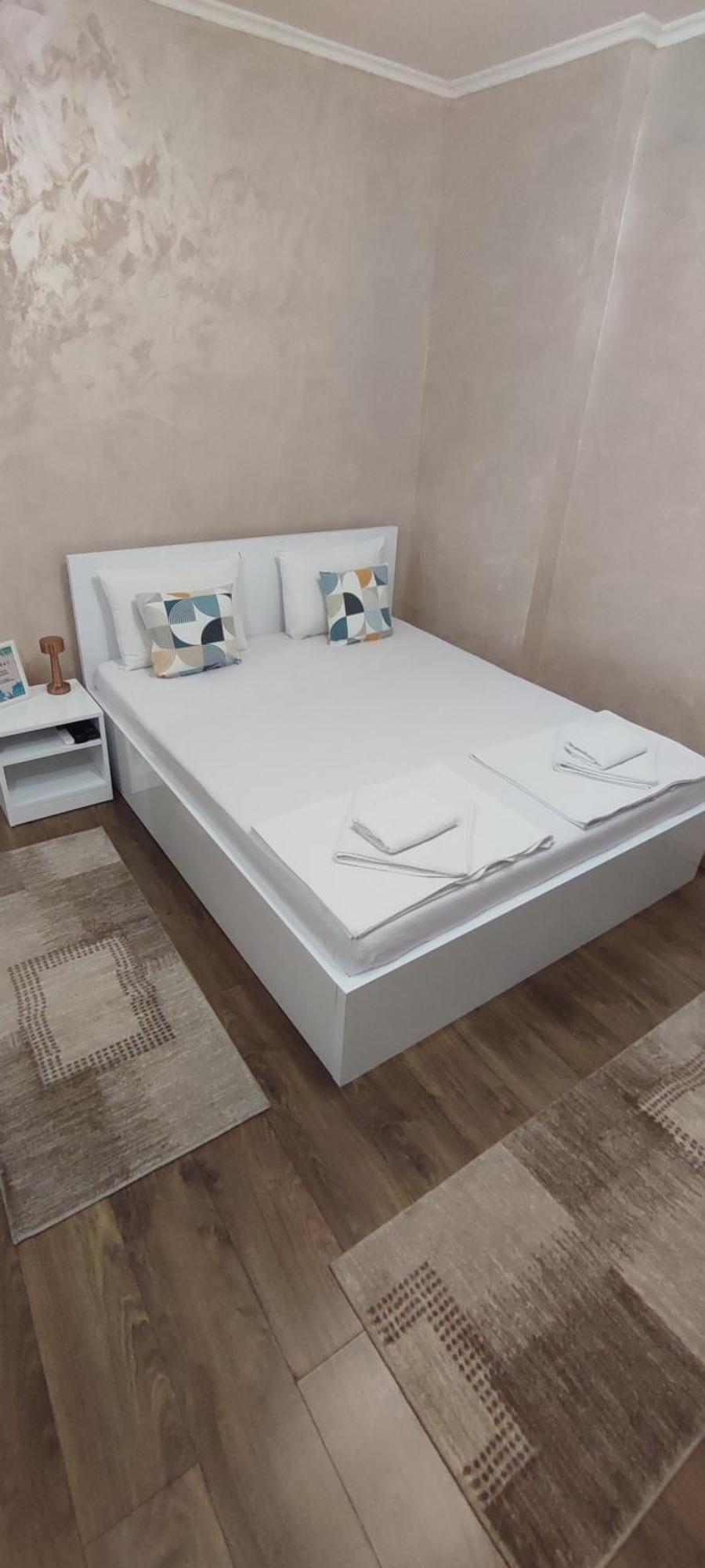 Menrat Apartment